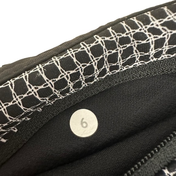 Lululemon Leggings Speed Tight Contour Gym Workout Running Black Size 6 Small - Picture 5 of 7